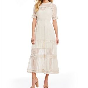 Size small cream Chelsea & Violet dress